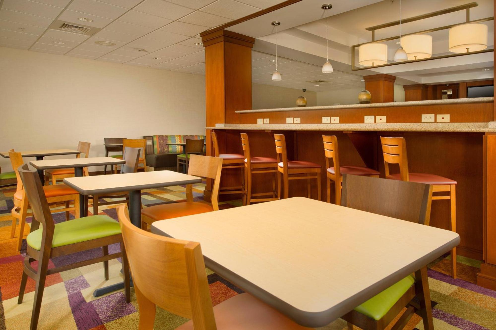 Fairfield Inn & Suites By Marriott Marshall Dış mekan fotoğraf