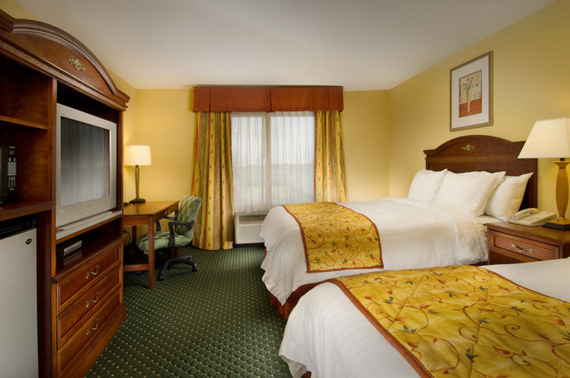 Fairfield Inn & Suites By Marriott Marshall Dış mekan fotoğraf