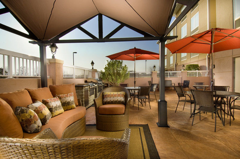 Fairfield Inn & Suites By Marriott Marshall Restoran fotoğraf